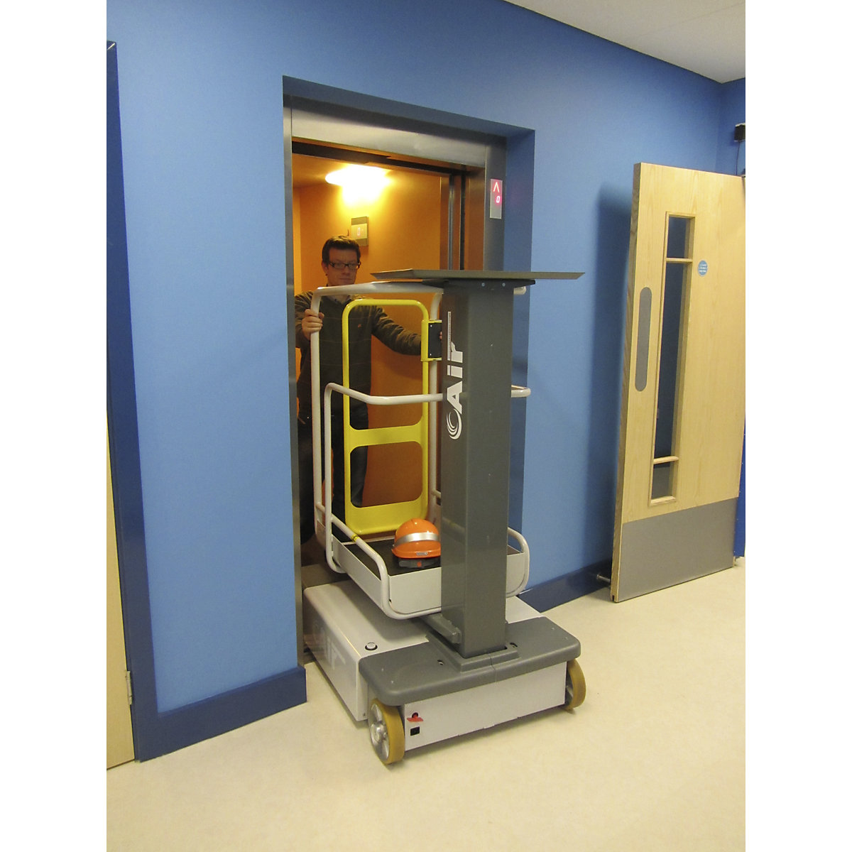 edmolift air work platform manual drive kaiser kraft international