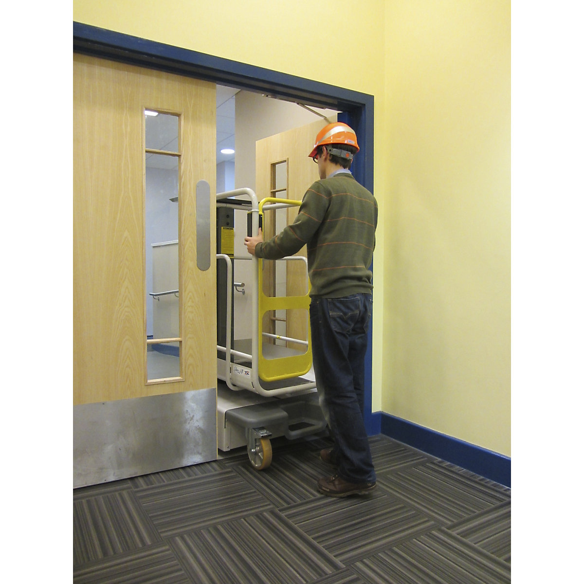 edmolift air work platform manual drive kaiser kraft international