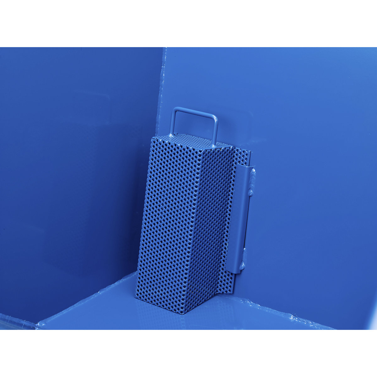 Sită inserabilă sub formă de bloc şi robinet de evacuare