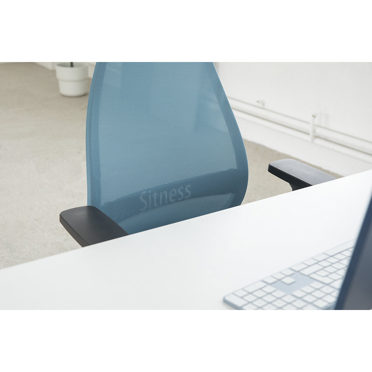 Obrotowe krzesło biurowe SOFT SITNESS ART – Topstar (Zdjęcie produktu 6)-5
