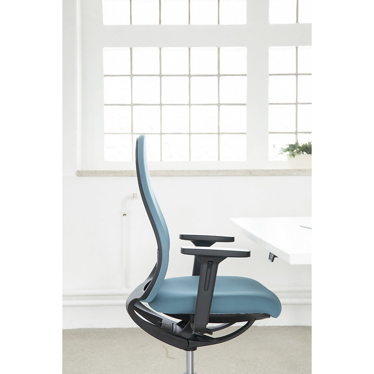 Obrotowe krzesło biurowe SOFT SITNESS ART – Topstar (Zdjęcie produktu 7)-6