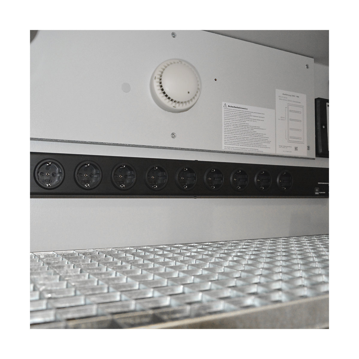 Armario de carga de seguridad para baterías SiS Li-Ion 90 Safe Pro – LaCont (Imagen del producto 2)-1