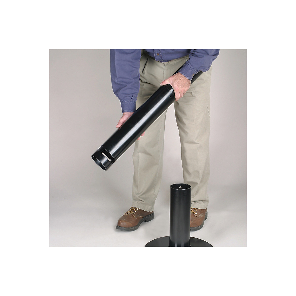 Columna-cenicero de aluminio – Rubbermaid (Imagen del producto 5)-4