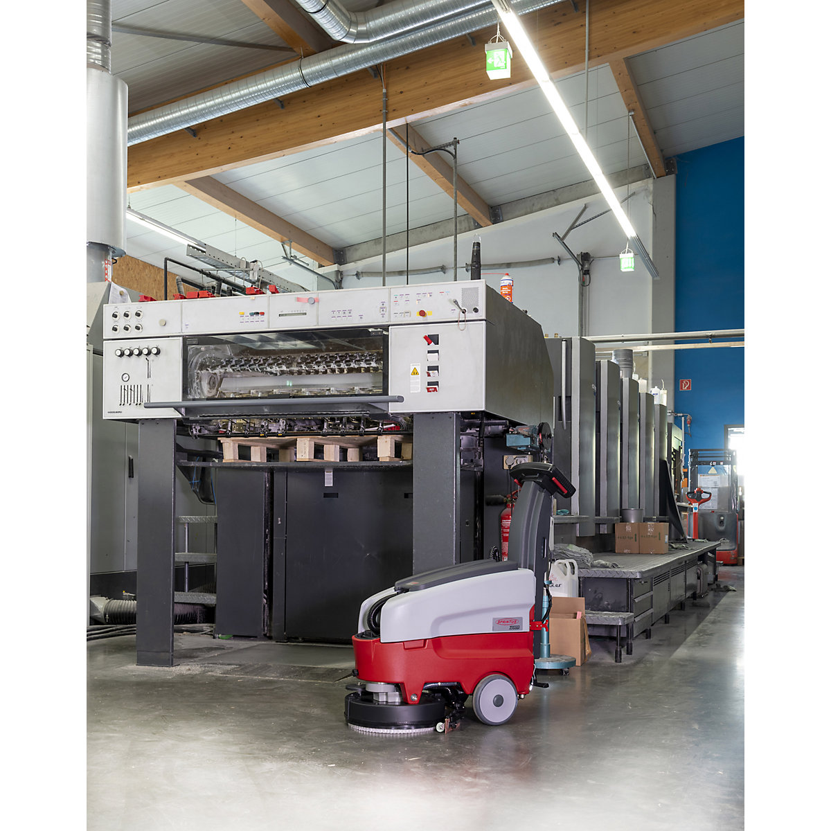 Máquina de esfregar e aspirar TORANA – Sprintus (Imagem do produto 2)-1