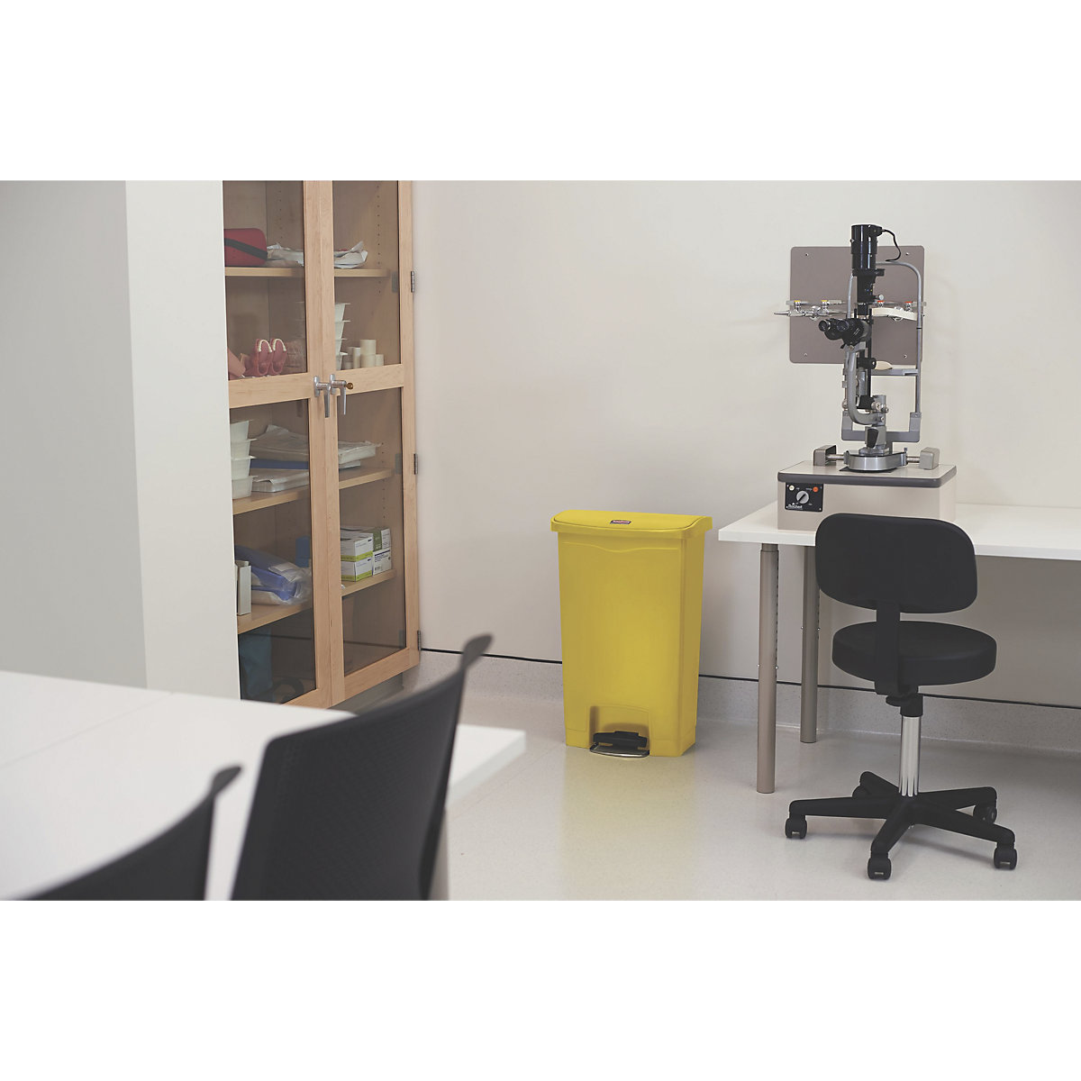 Balde do lixo com pedal SLIM JIM® – Rubbermaid (Imagem do produto 3)-2