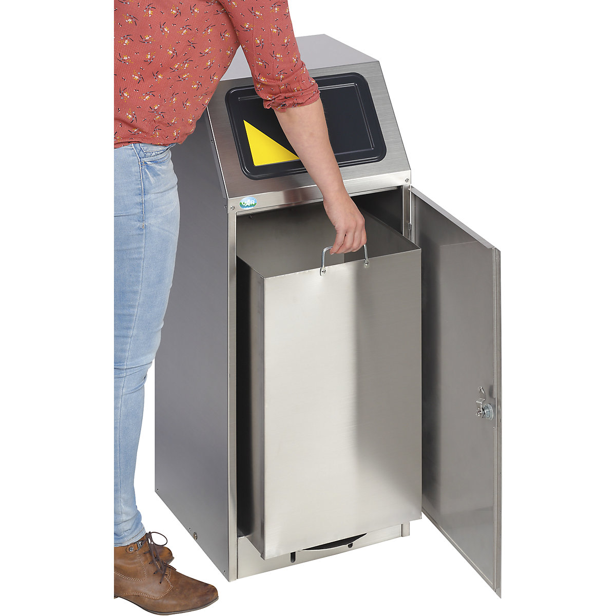 Verzamelaar voor kringloopmateriaal met pedaal – VAR (Productafbeelding 2)-1