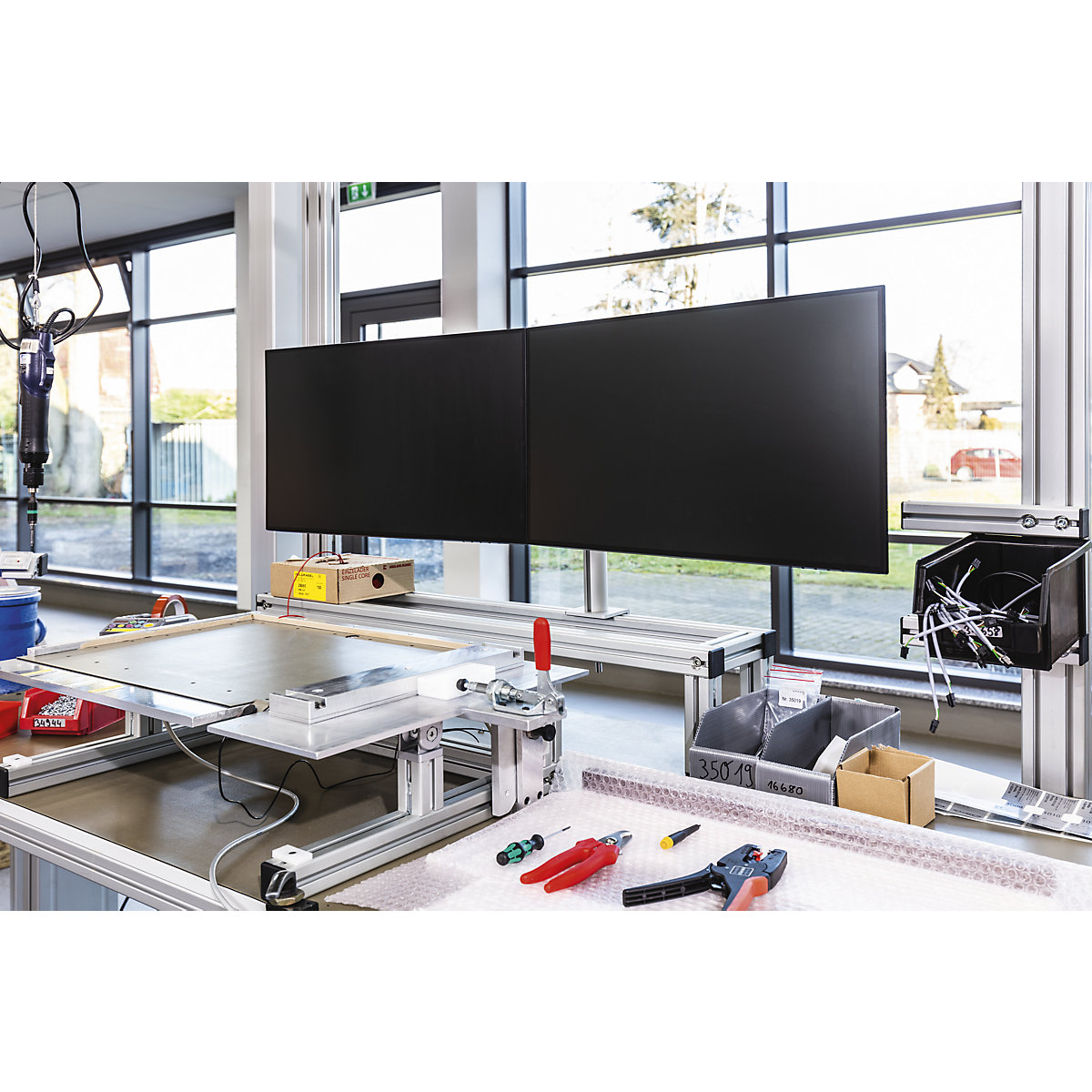 Suport pentru monitor pentru 2 monitoare – DURABLE (Imagine produs 24)-23