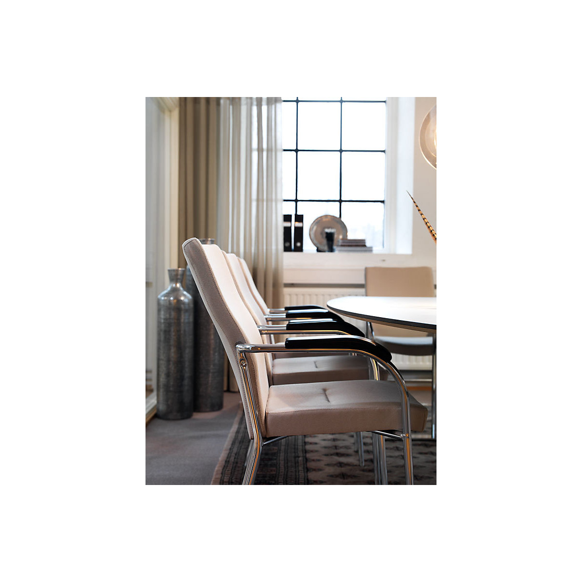 Silla para reuniones Emmy (Imagen del producto 4)-3