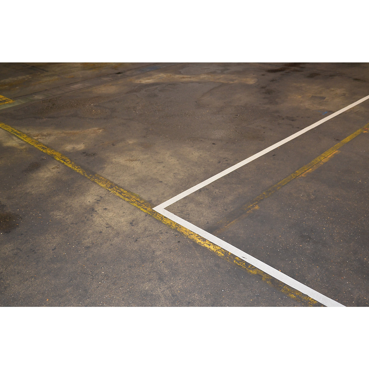 Farba do znakowania podłoża Industry Floor Paint® – Ampere (Zdjęcie produktu 12)-11