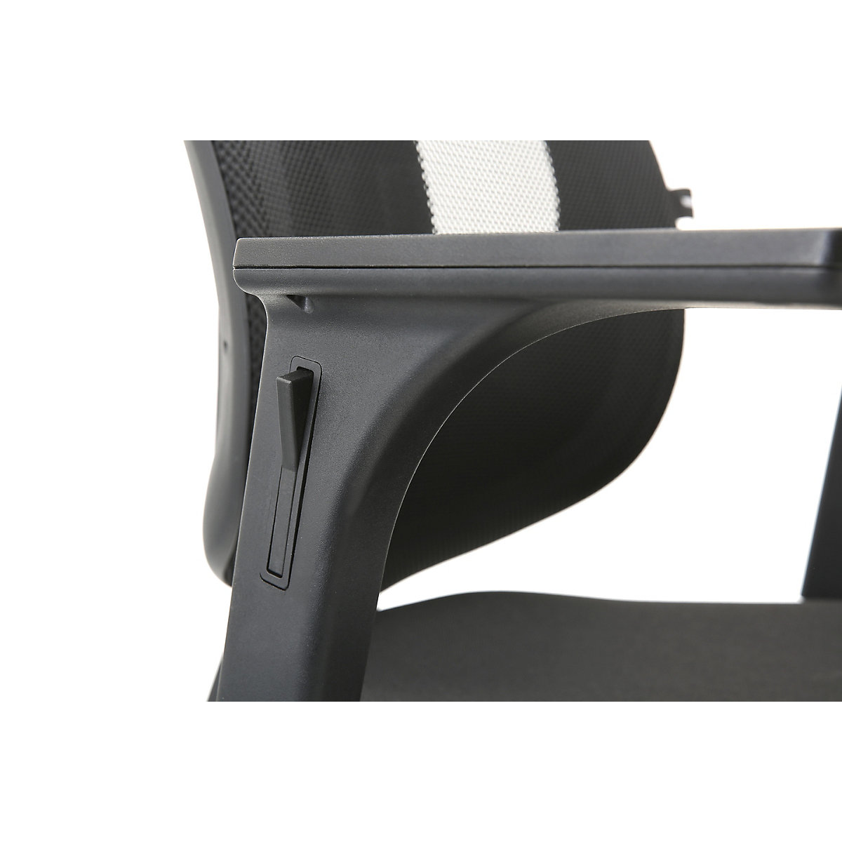 Adjustable arm rests