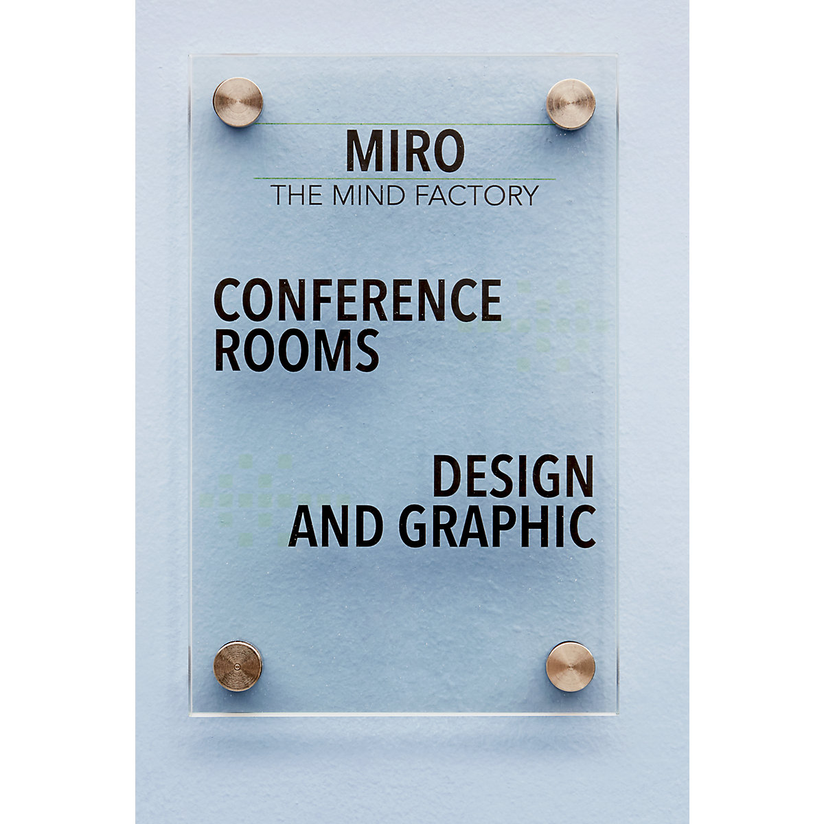 Door sign made of single pane safety glass