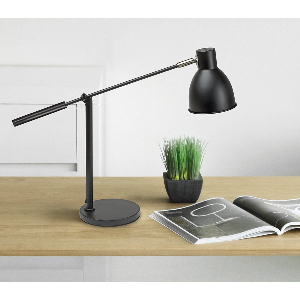 MAULfinja desk lamp – MAUL (Product illustration 2)-1