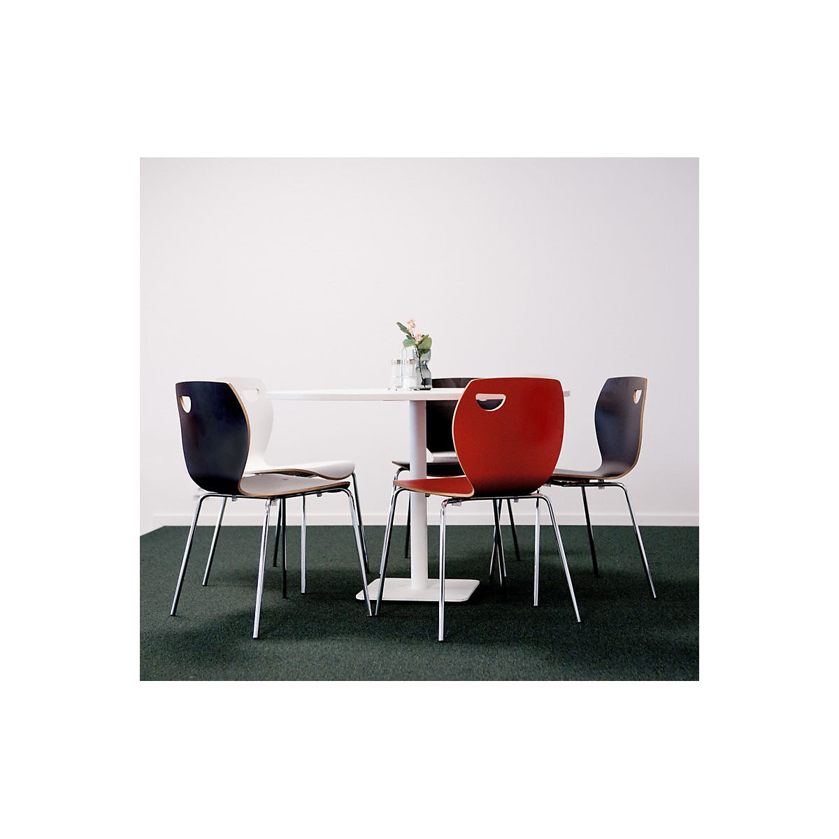 Laura stacking chair (Product illustration 8)-7