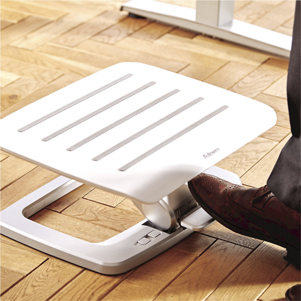 Fellowes Hana Foot Support (Product illustration 13)-12