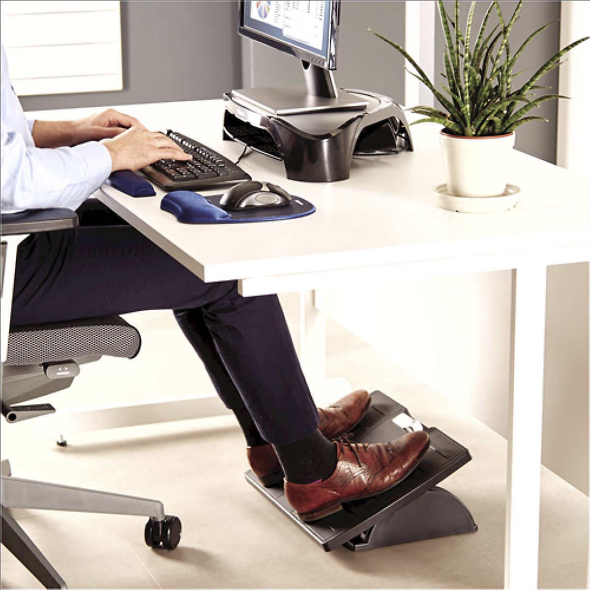 Fellowes Office Suites Microban Adjustable Foot Support