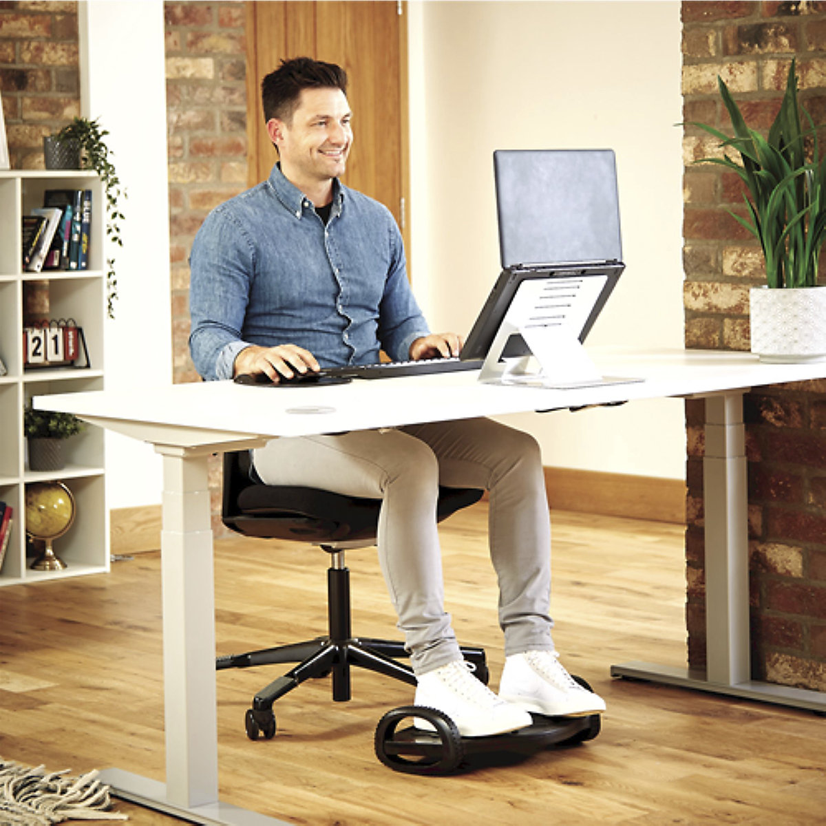 Fellowes Hylyft Laptop Riser (Product illustration 4)-3
