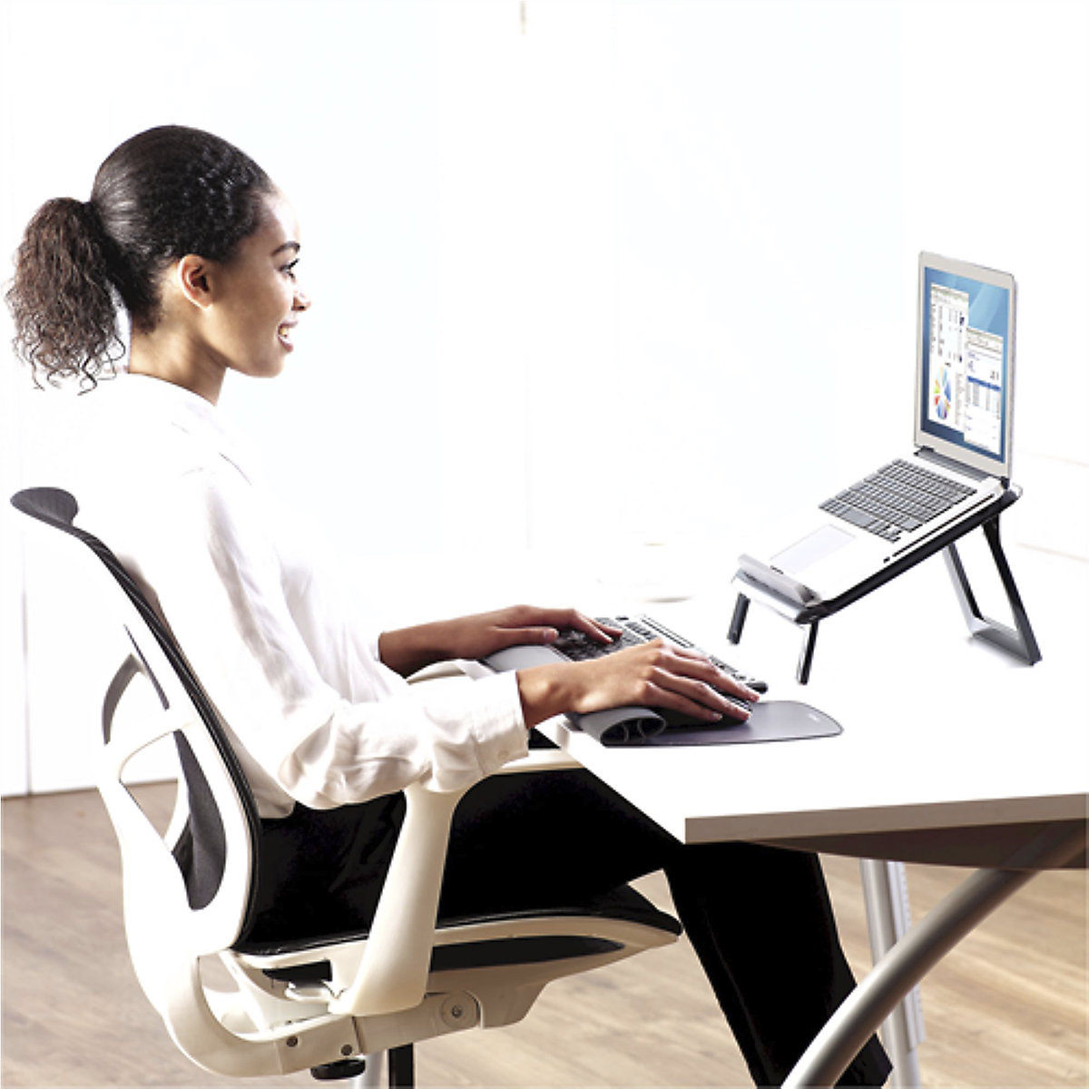 Fellowes I-Spire Series Quick Lift Laptop Stand (Product illustration 10)-9