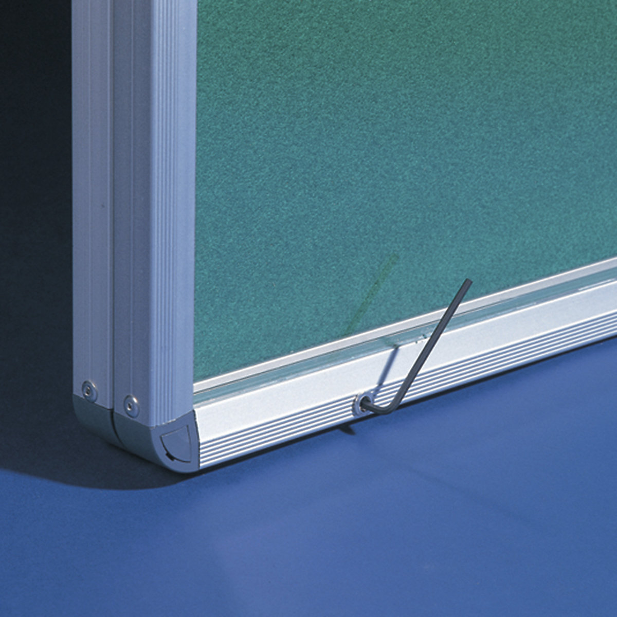 Tamperproof Aluminium Framed Noticeboard (Product illustration 3)-2