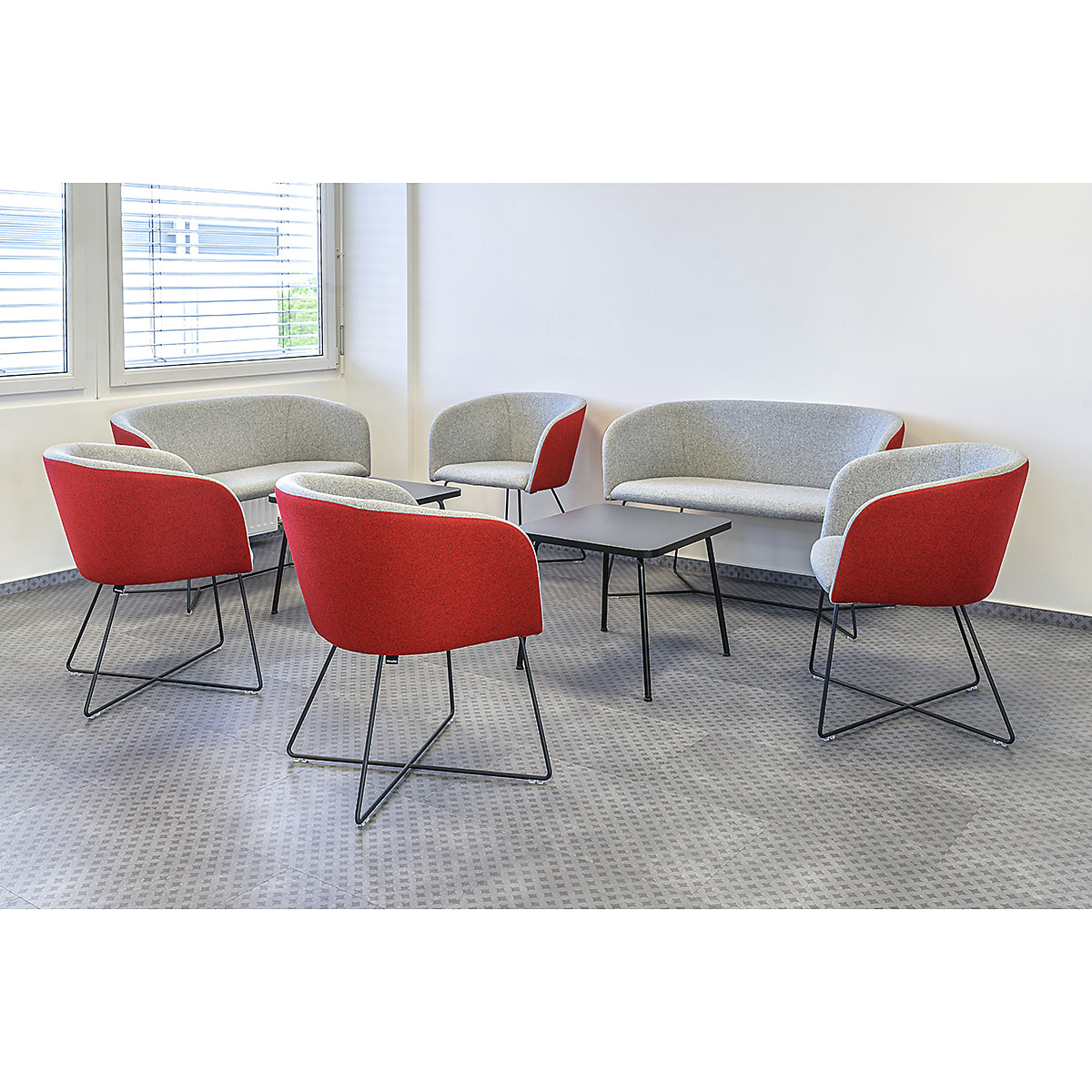 NowyStyl Naudu Armchair (Product illustration 5)-4