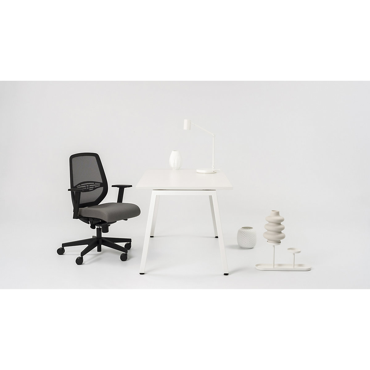 NowyStyl Neos Swivel Mesh Back Chair (Product illustration 4)-3