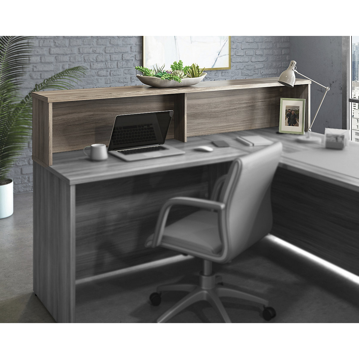 Associate Low Desk Hutch