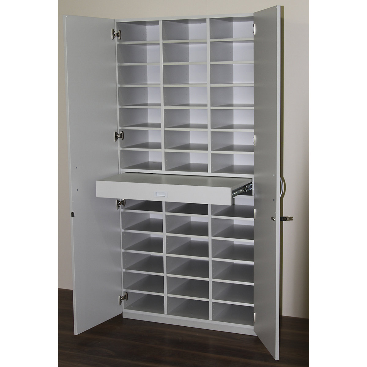 EUROKRAFTpro – Sorting cupboard with hinged doors and sorting table (Product illustration 2)