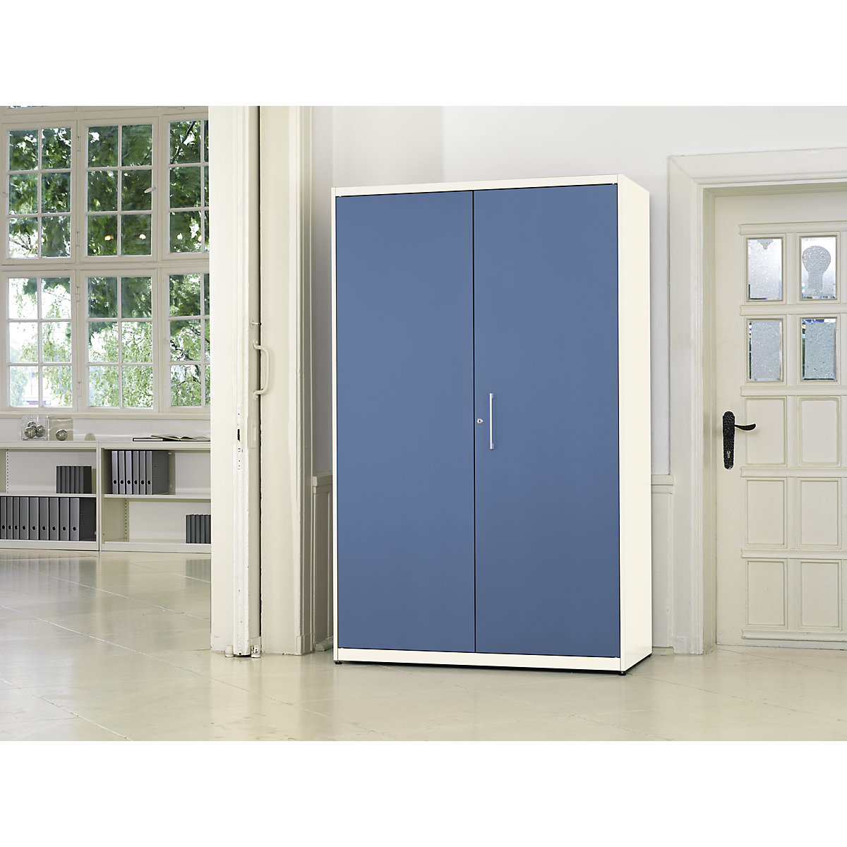 Double door cupboard – mauser, HxW 1956 x 1200 mm, steel cover plate, 4 shelves, pure white / pigeon blue / pure white-6