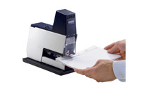 Electric desk stapler
