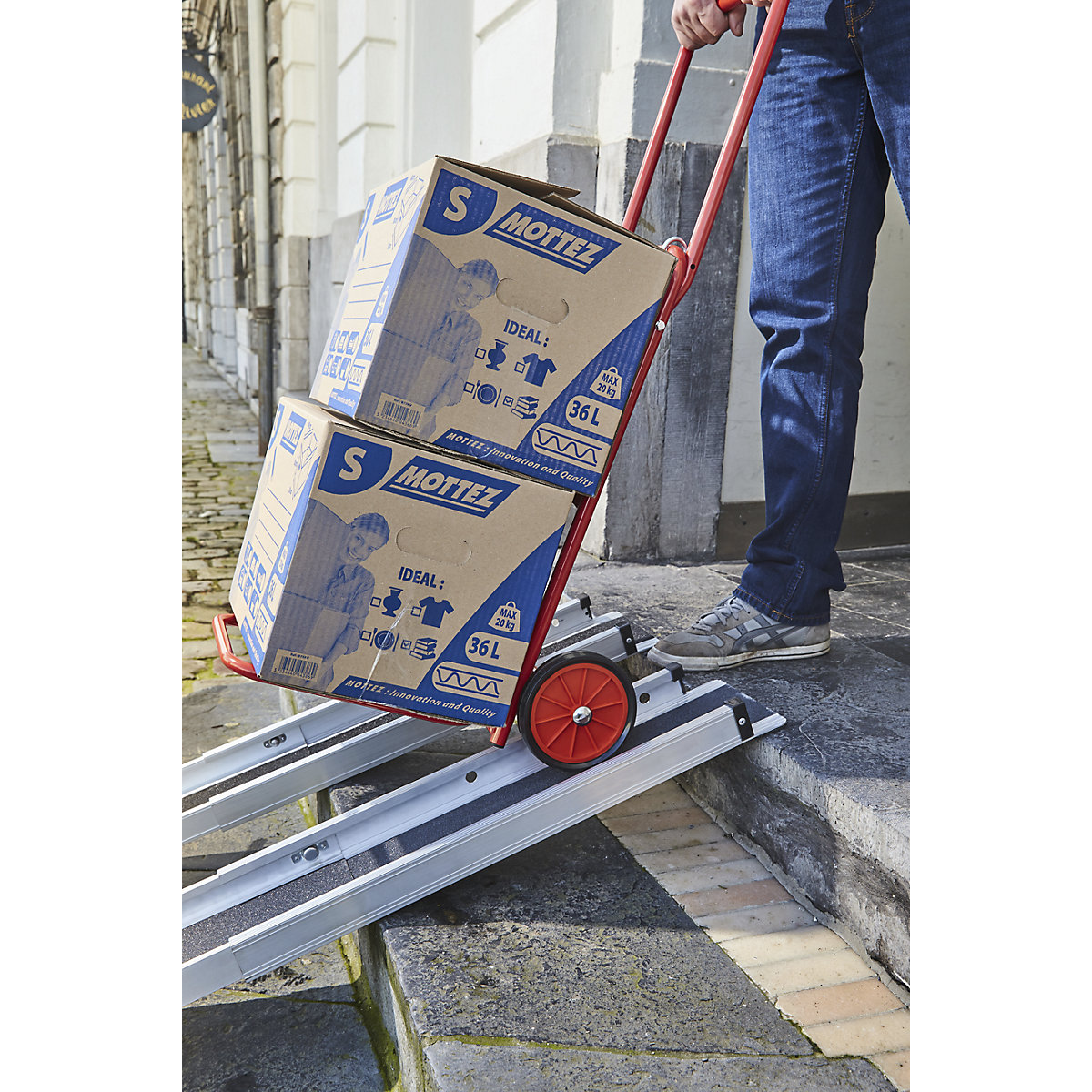 Navozna rampa s protukliznom podlogom – Mottez (Prikaz proizvoda 8)-7