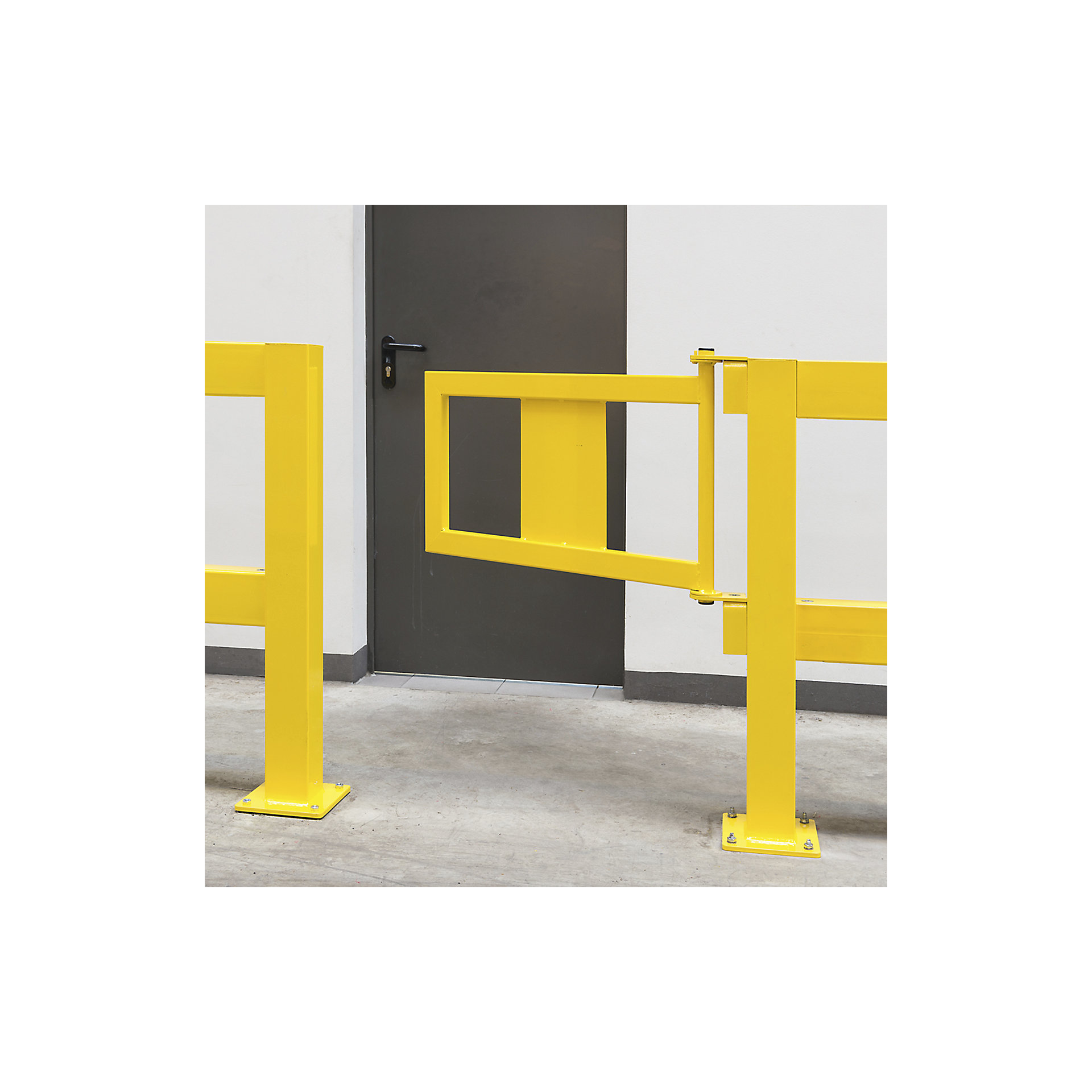 BLACK BULL Medium Duty Railing System | BiGDUG