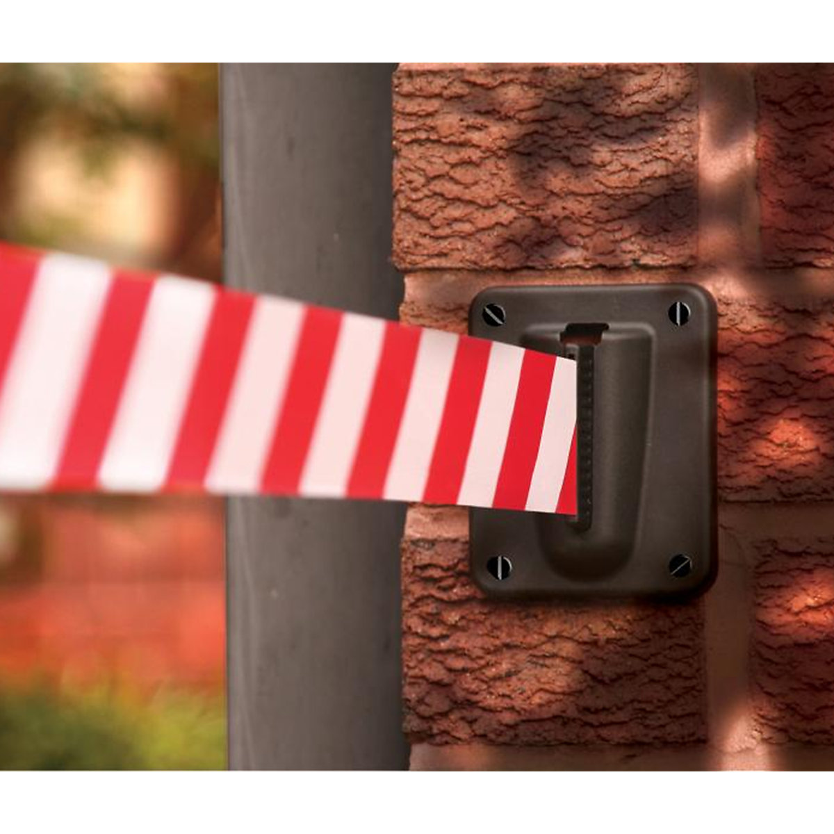 Skipper Safety Barriers | Wall Receiver Clip