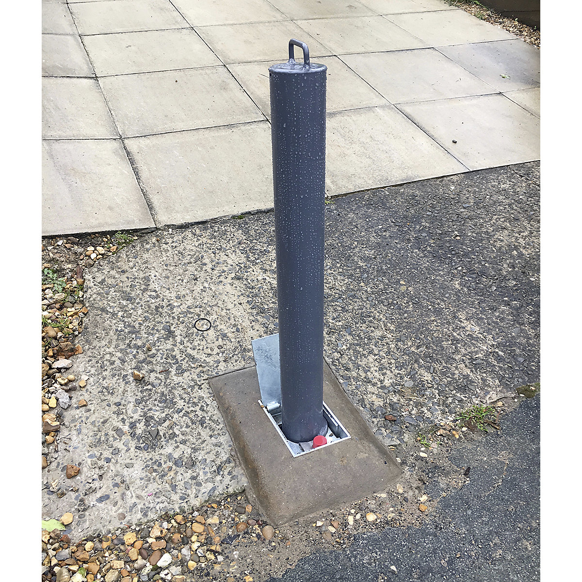 Autopa RetractaPost-GL 900 Retractable Parking Post | Standard or Lift Assist (Product illustration 2)-1