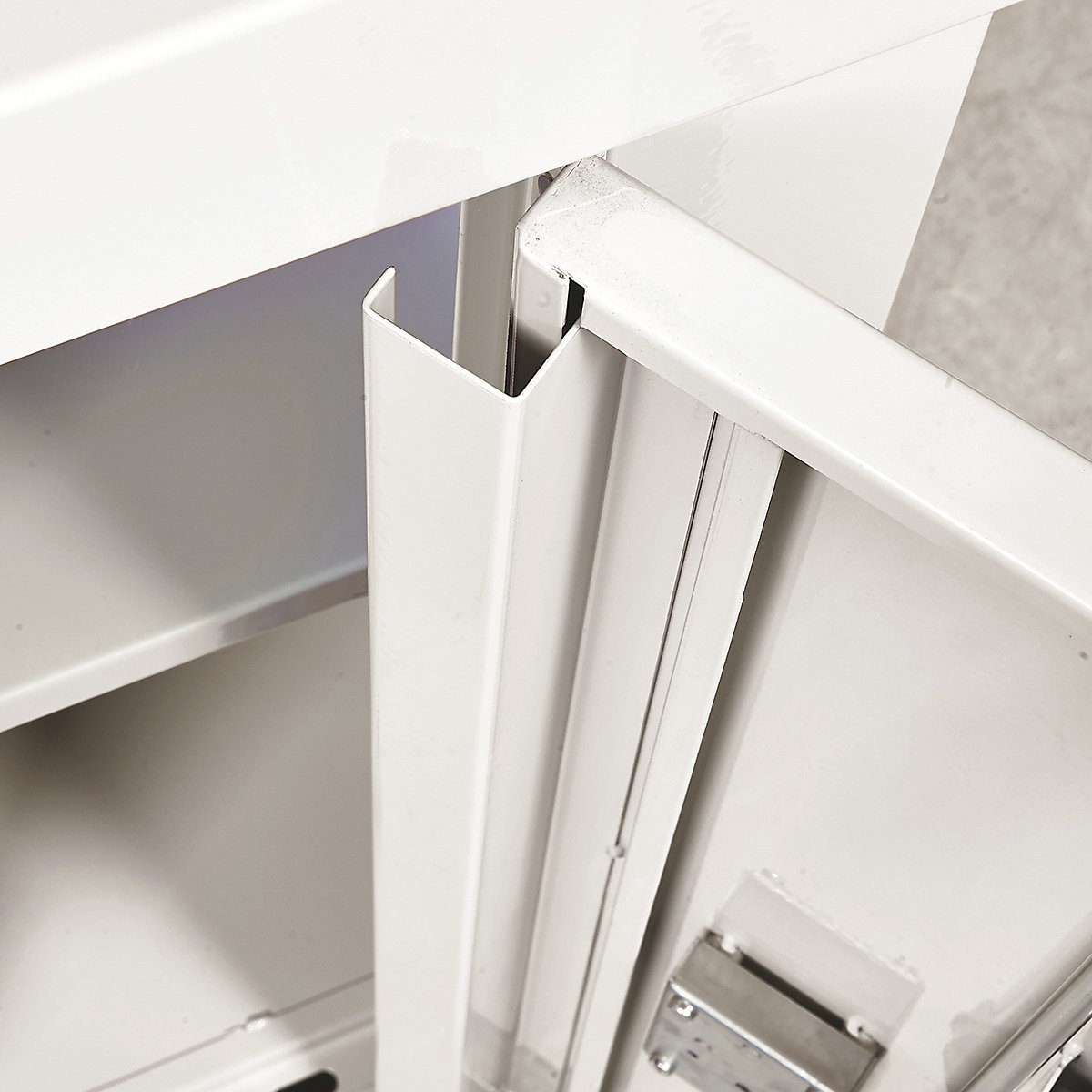 Mercian First Aid Security Cupboards (Product illustration 4)-3