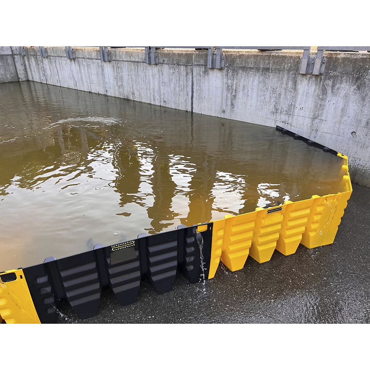FloodFence Modular Flood Protection System