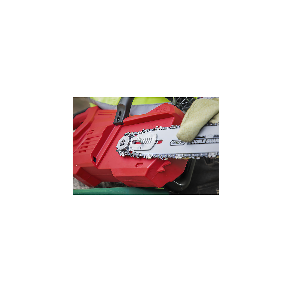 Sealey Cordless Chainsaw Kit (Product illustration 4)-3