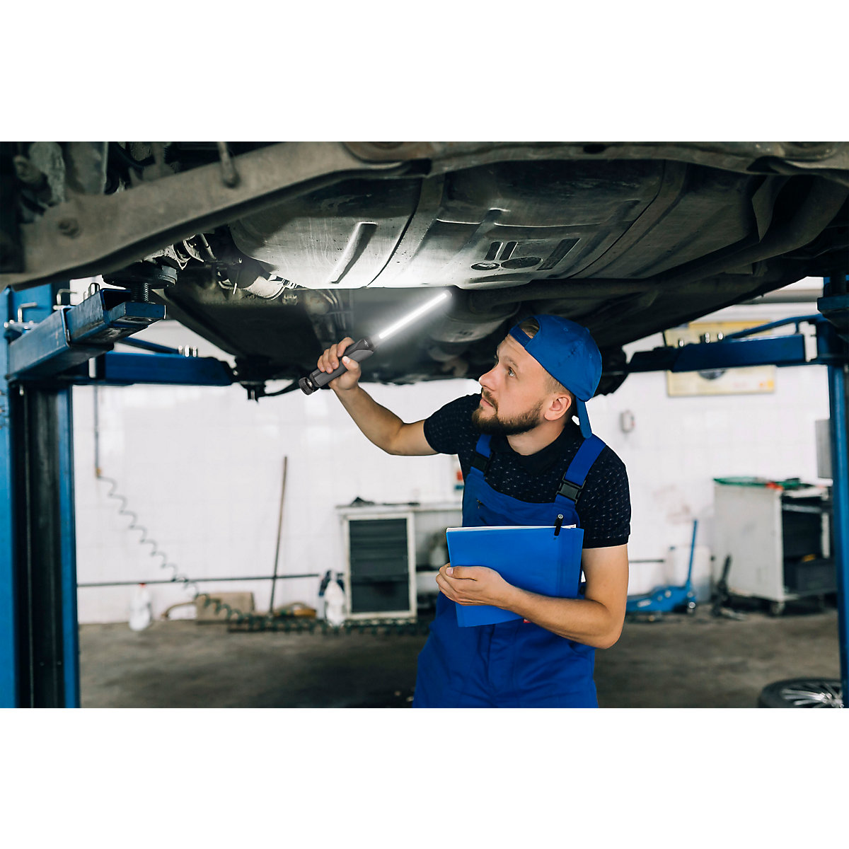 Akumulátorové pracovné LED svietidlo IL700R – Ansmann (Zobrazenie produktu 2)-1