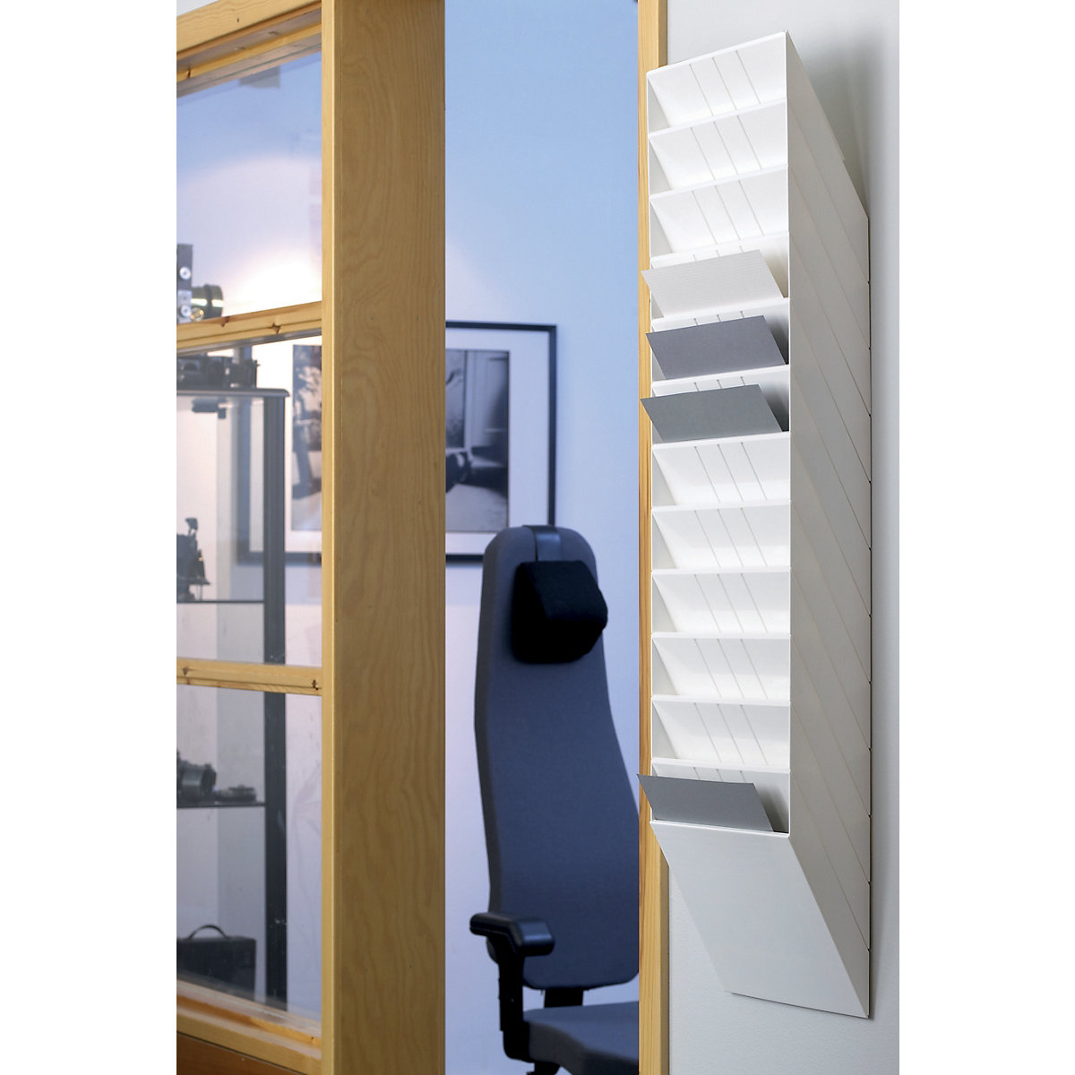 Uchwyt ścienny na prospekty – DURABLE (Zdjęcie produktu 2)-1
