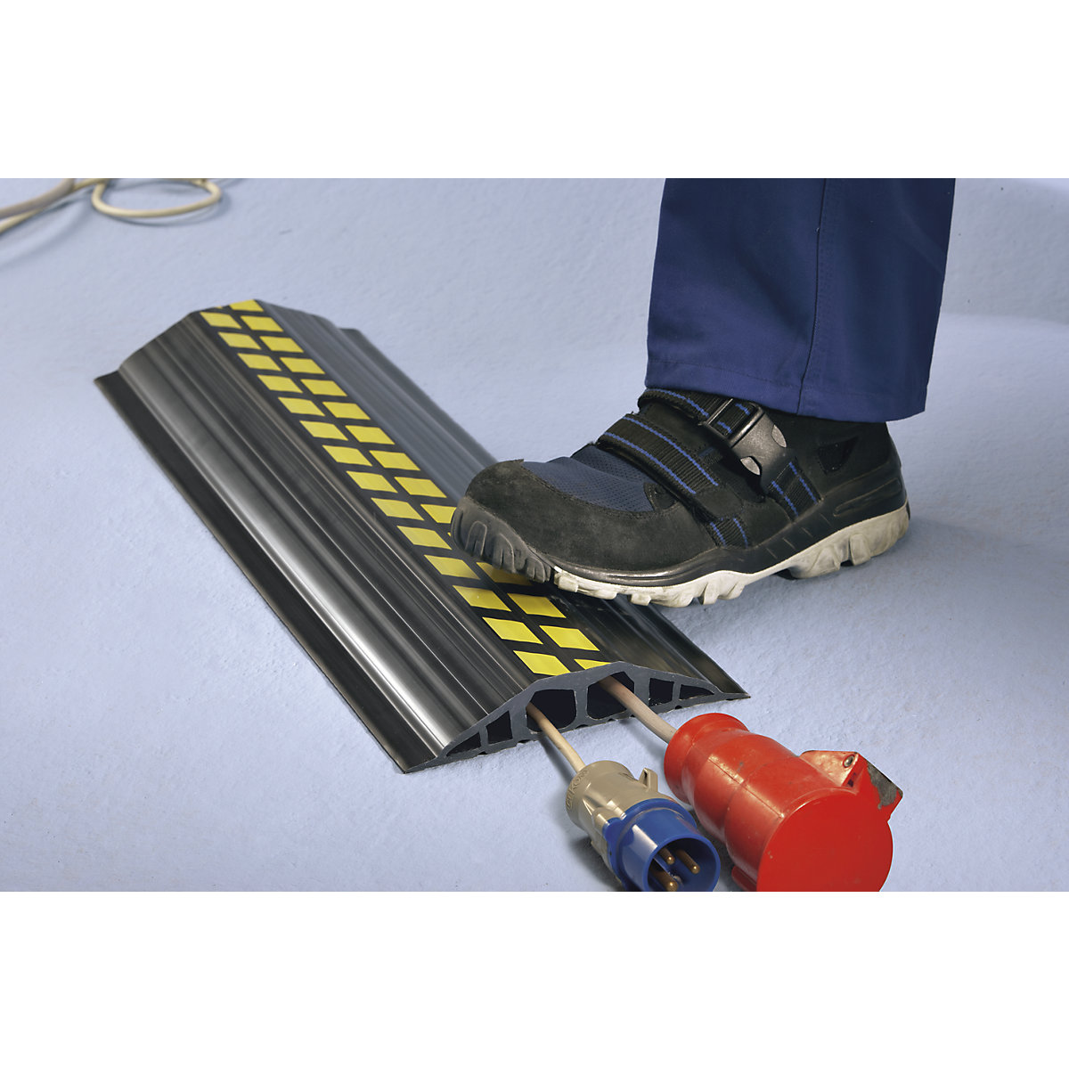 Pod din PVC pentru cabluri – EHA (Imagine produs 2)-1