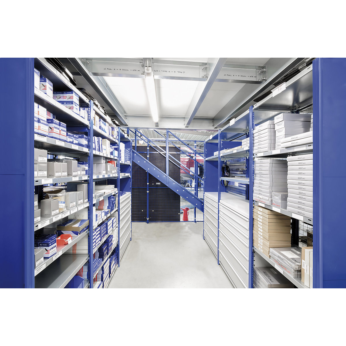 Rayonnage emboîtable à montants bleus et tablettes galvanisées – eurokraft pro (Illustration du produit 3)-2