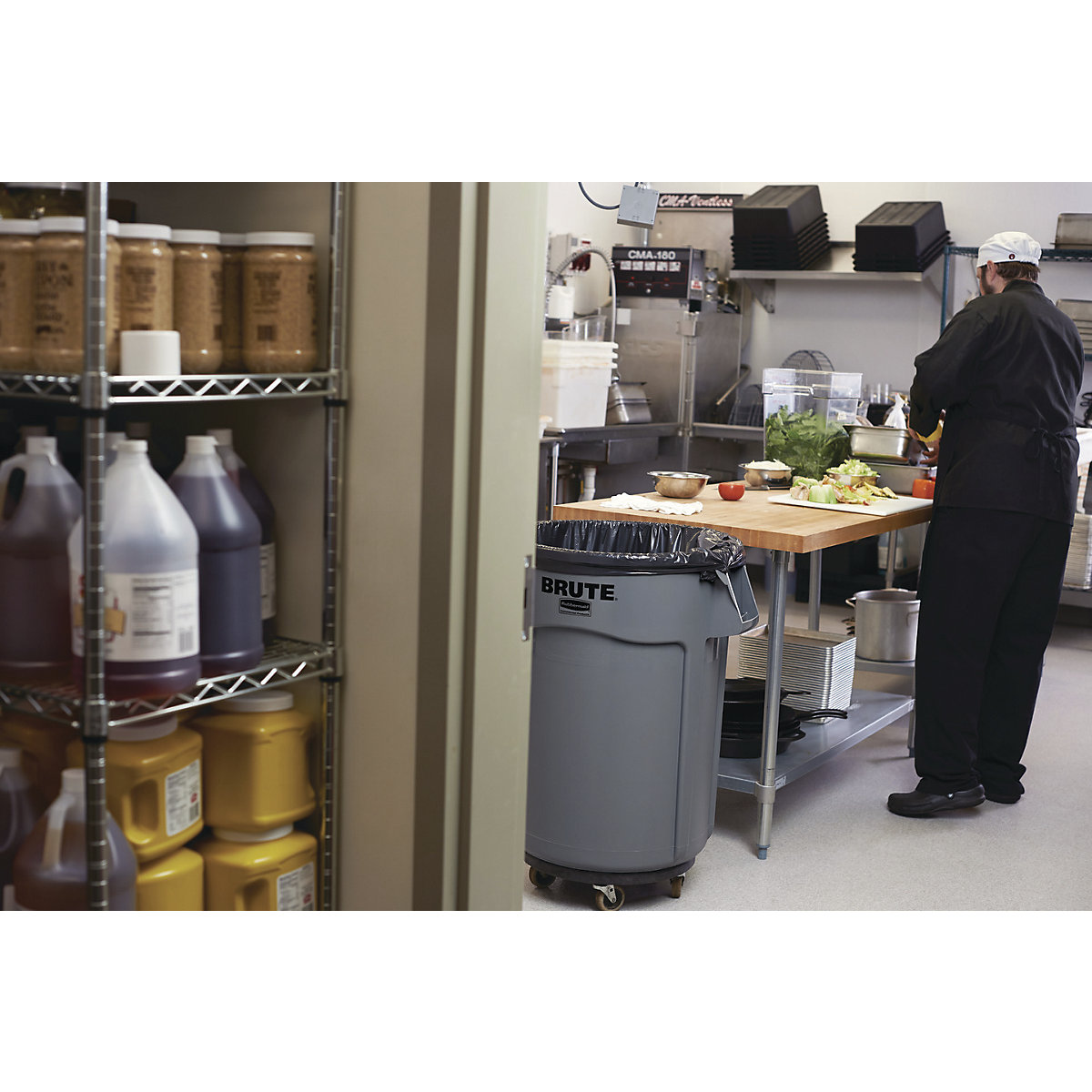 Bidone universale BRUTE®, rotondo – Rubbermaid (Foto prodotto 5)-4