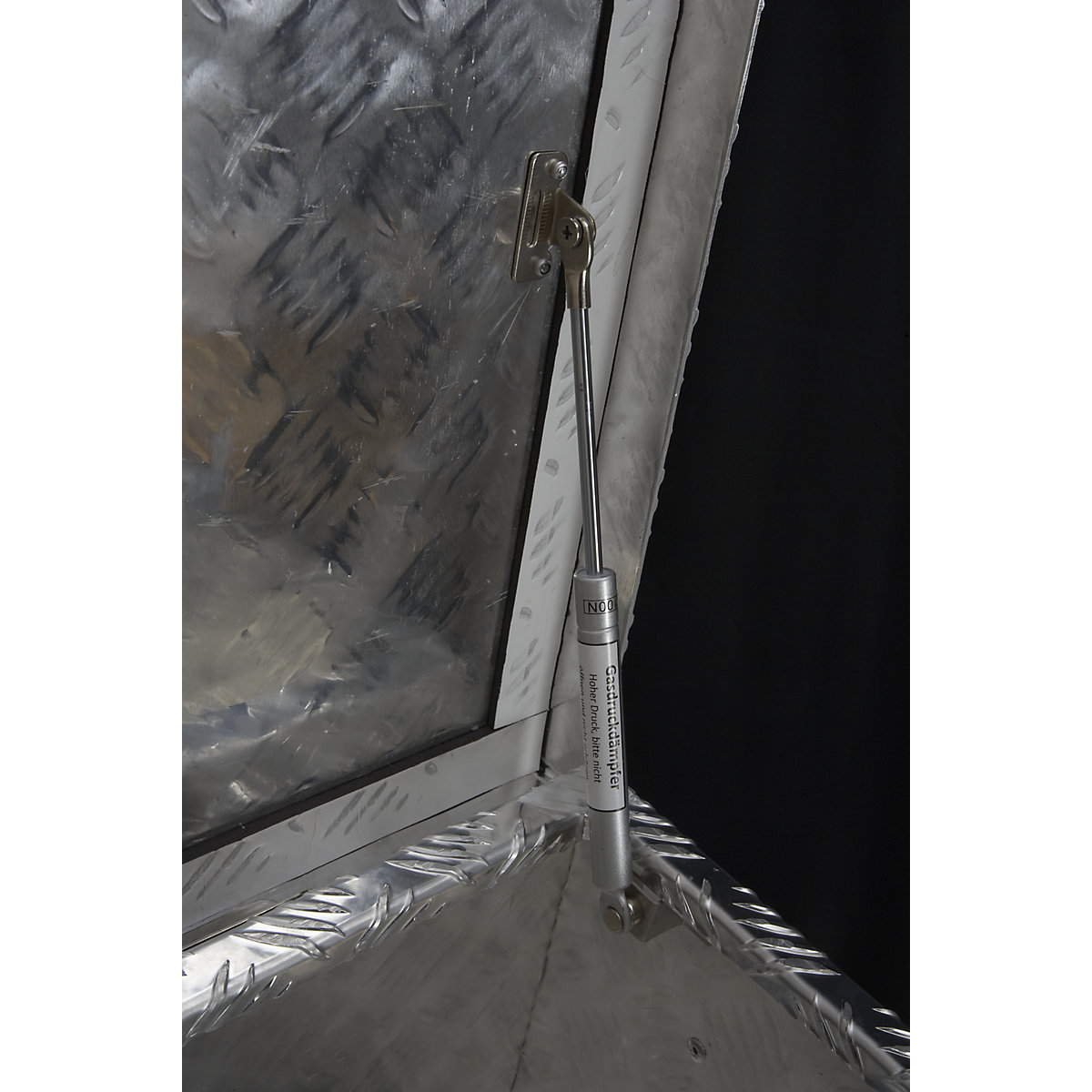 Aluminijski transportni kovčeg s rebrastim limom (Prikaz proizvoda 3)-2