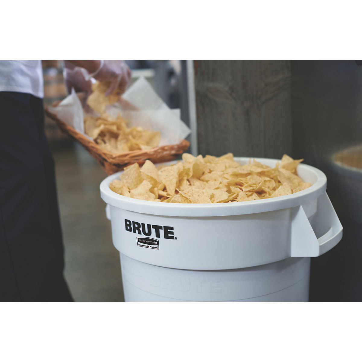 Kontener uniwersalny BRUTE®, okrągły – Rubbermaid (Zdjęcie produktu 3)-2