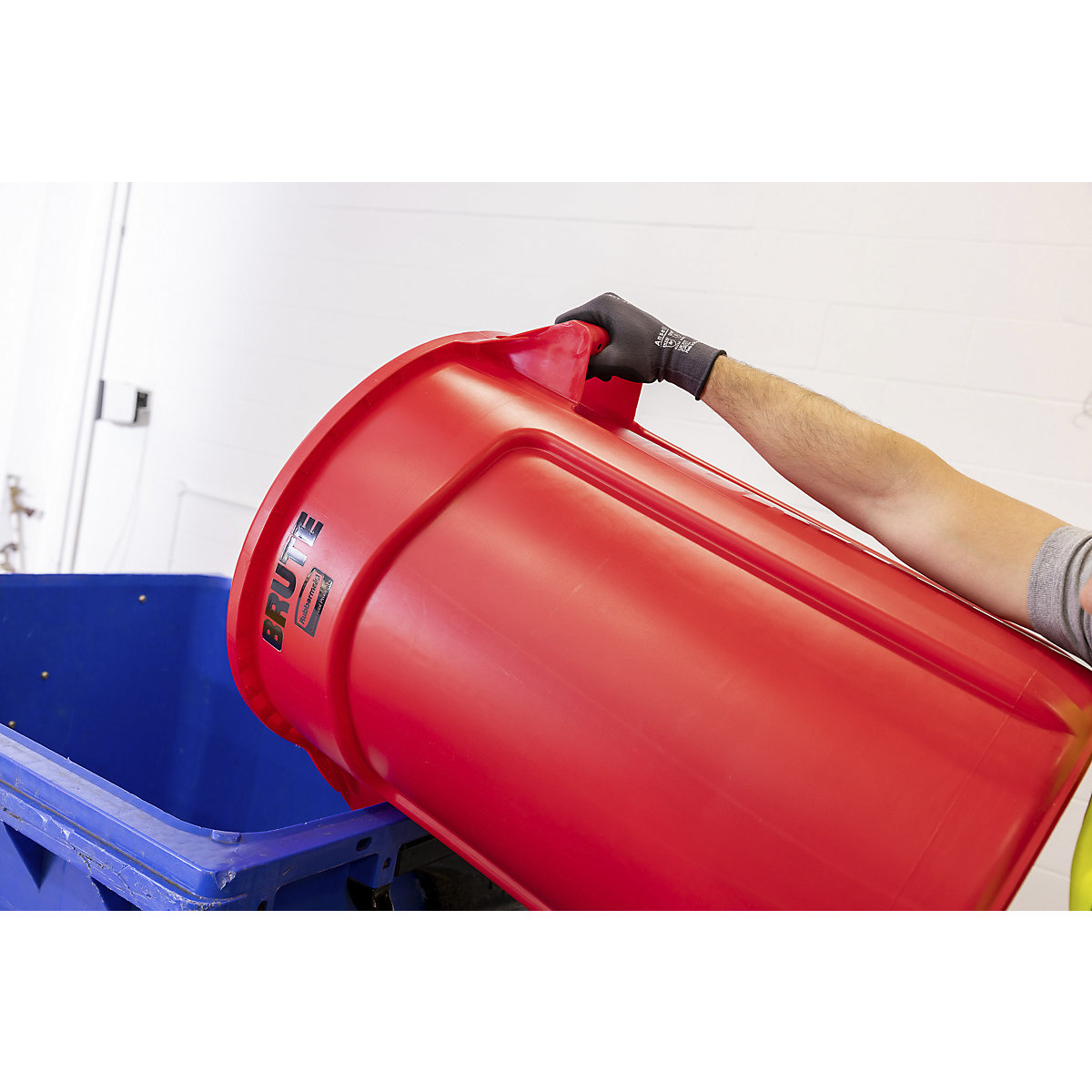 Kontener uniwersalny BRUTE®, okrągły – Rubbermaid (Zdjęcie produktu 7)-6