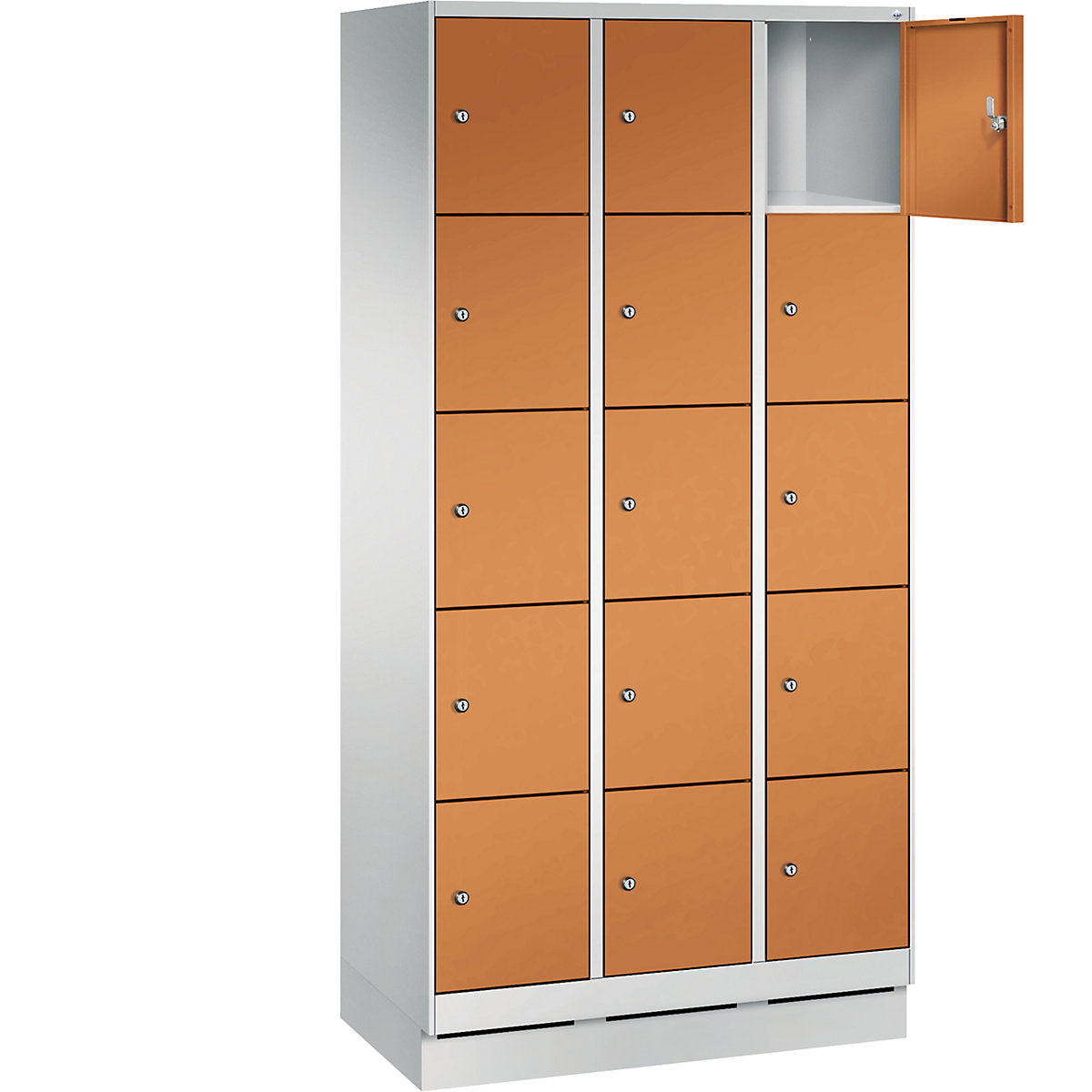 EVOLO locker unit, with plinth – C+P (Product illustration 26)
