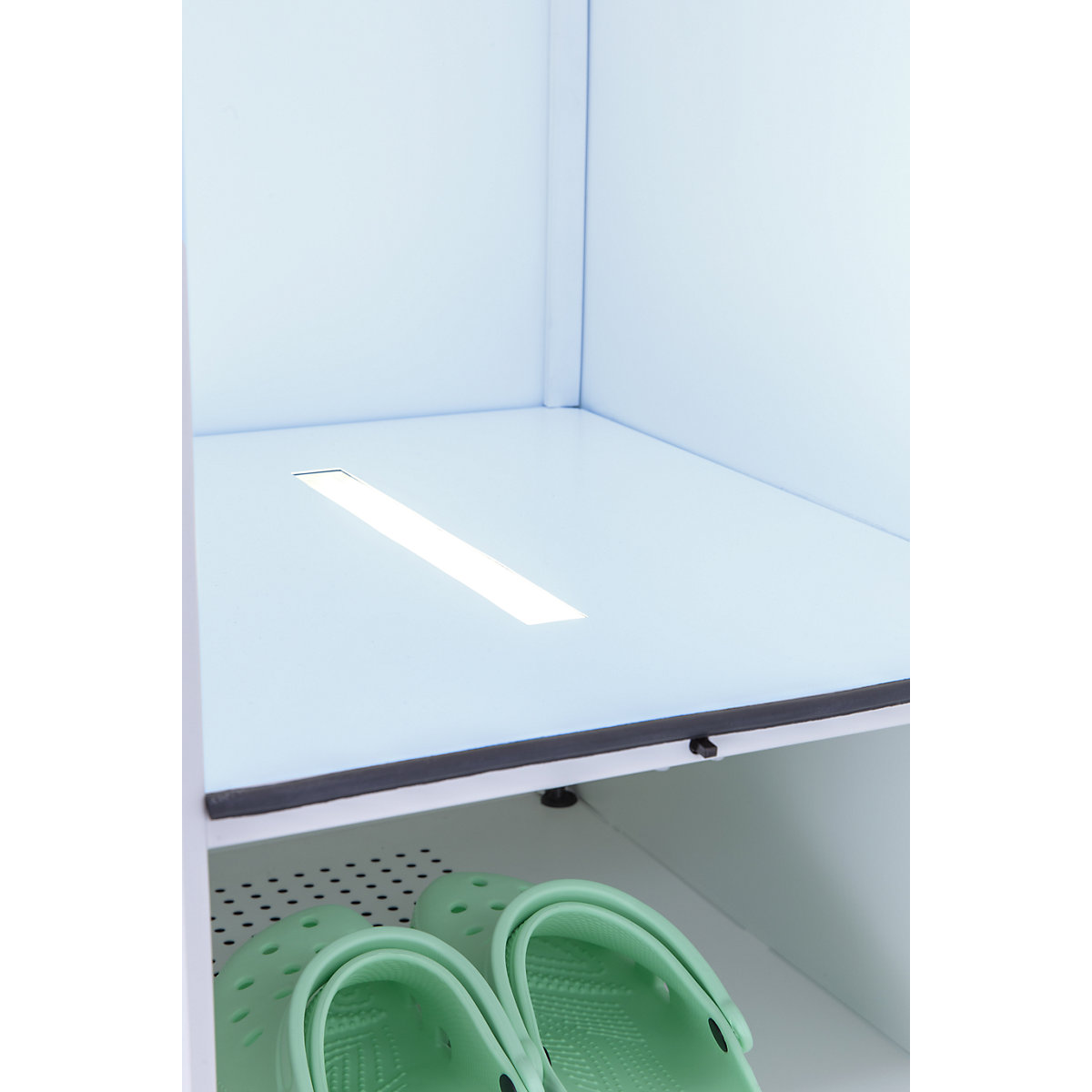 UV-C cloakroom locker – C+P (Product illustration 3)-2