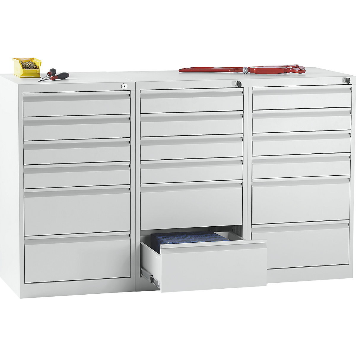 Drawer cupboard, steel – eurokraft basic, HxWxD 900 x 1500 x 500 mm, 18 drawers, light grey drawers-2