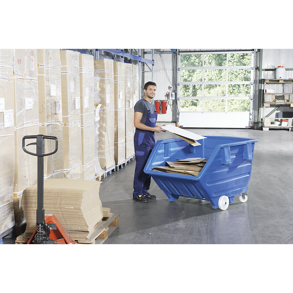 Tilting skip made of polyethylene (Product illustration 4)-3