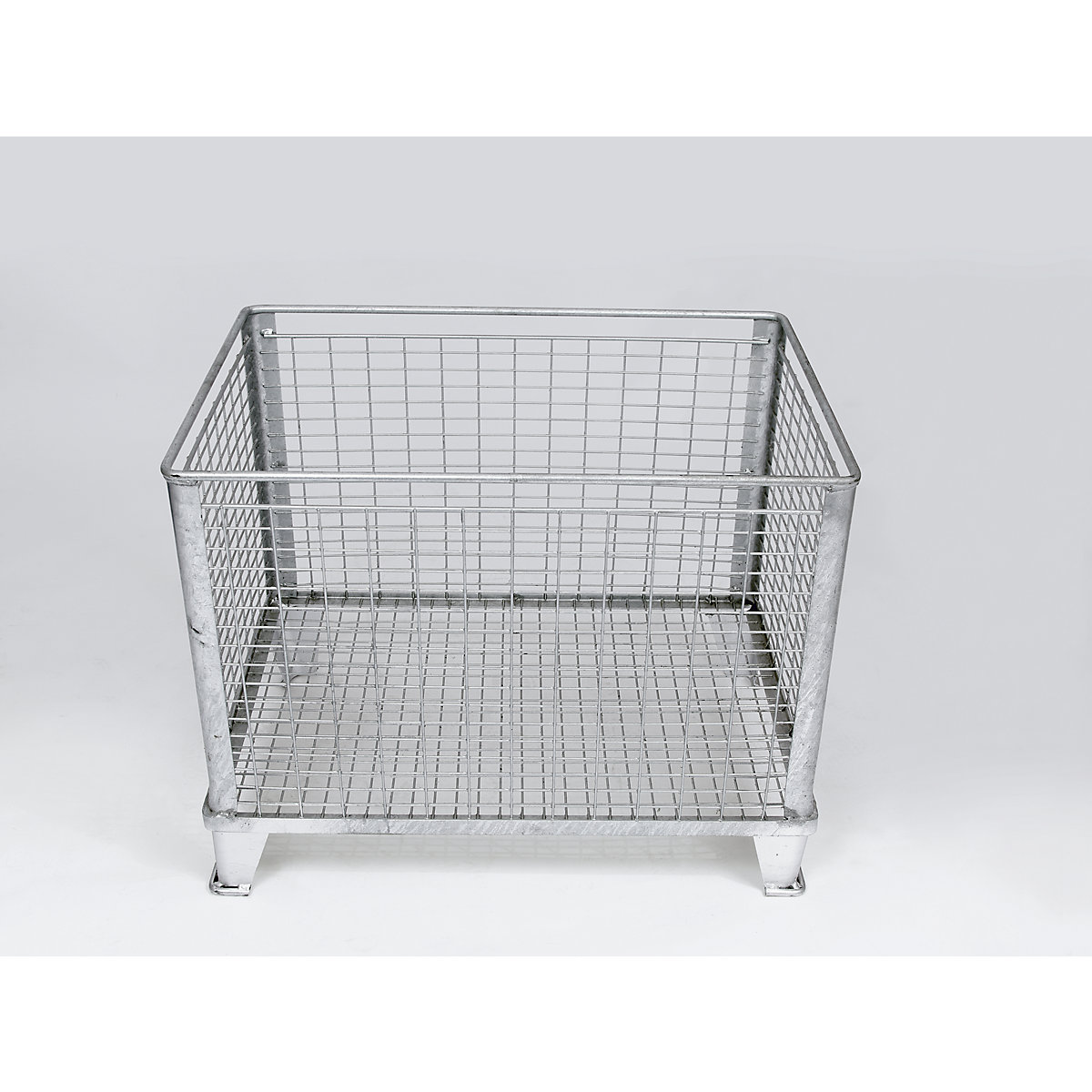 Stacking basket for heavy items, large mesh size, external dims. LxWxH 815 x 565 x 625 mm-6
