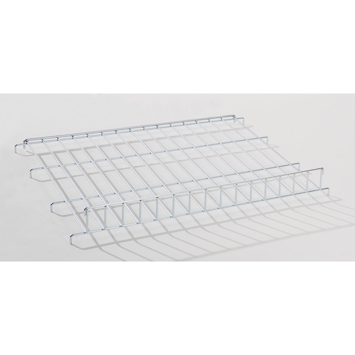 Mesh shelf for order picking trolley