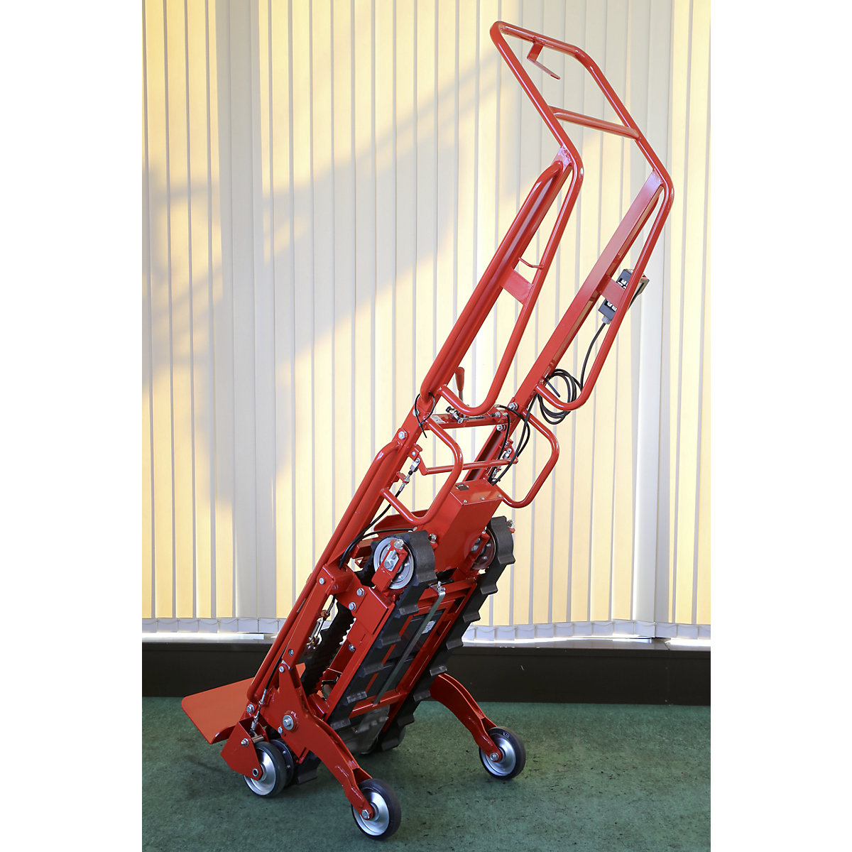 Heavy duty stair climber, electric (Product illustration 12)-11